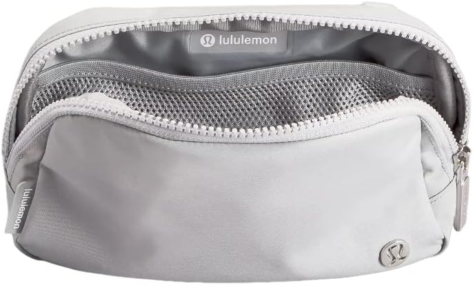 Lululemon Athletica, Lululemon Everywhere Belt Bag 1L (Silver Drop)