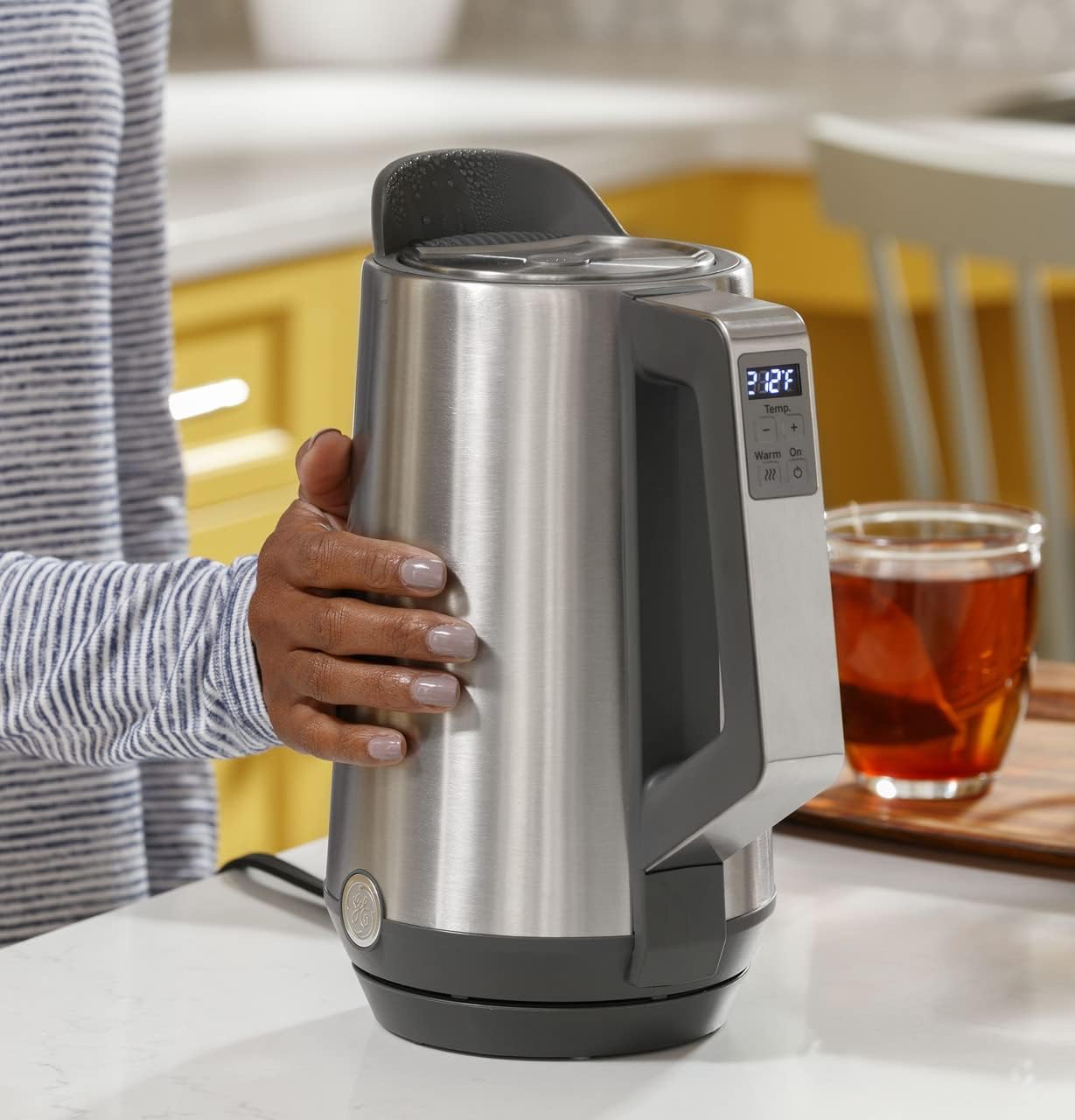 GE Electric Kettle | 6 Cup Capacity | Digital Temperature Control